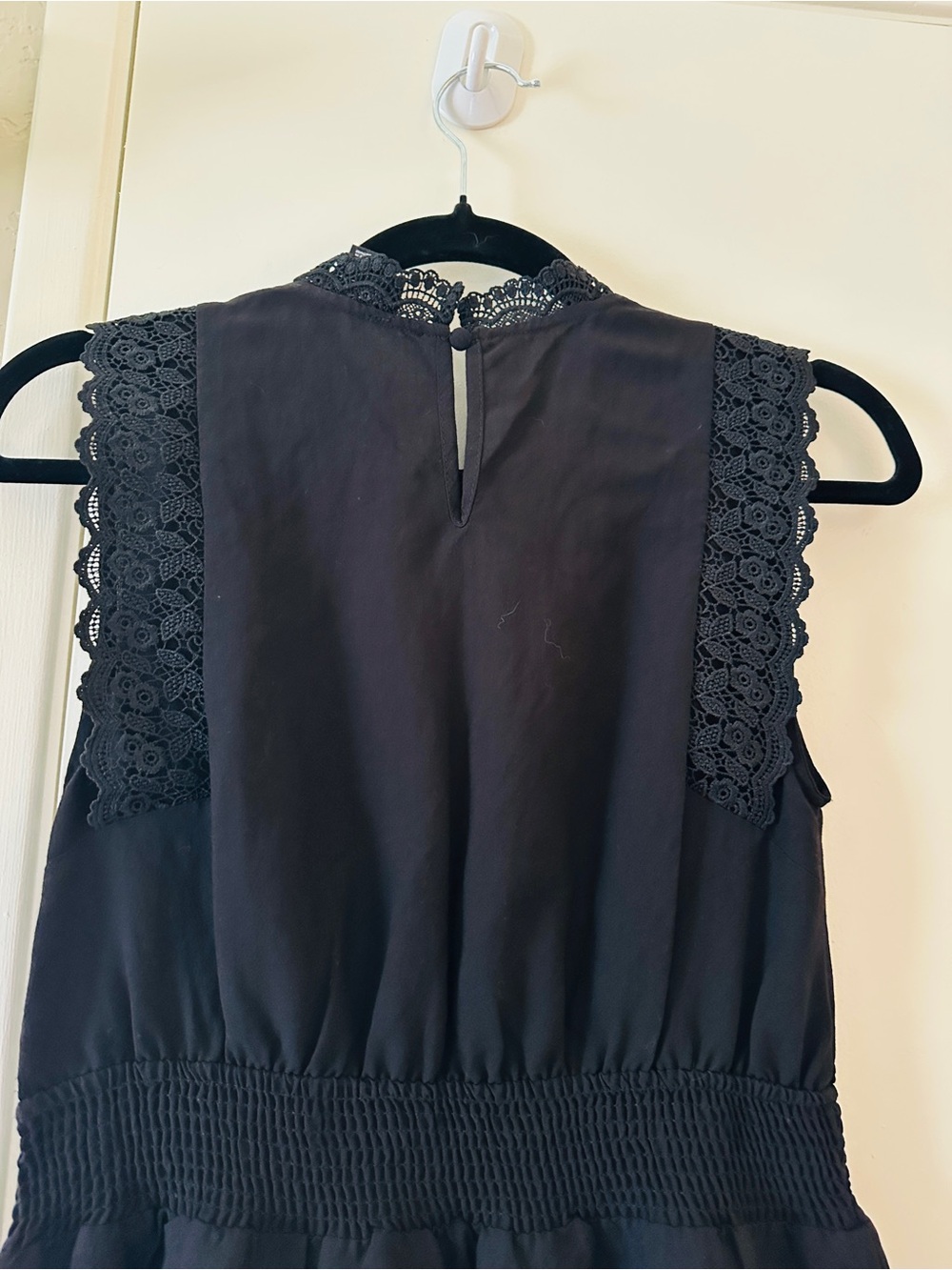 Sweet Wanderer Black Sleeveless Lace Dress Size Medium - Picture 5 of 8